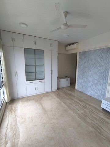Bedroom in 3.5 BHK Apartment at Imperial Heights Goregaon West, Goregaon West – for Rent