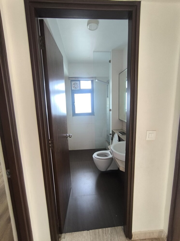 Bathroom, imperial-heights-goregaon-west 3.5 Bedroom 1300 Sq.Ft. Apartment In Goregaon West Mumbai 9135480