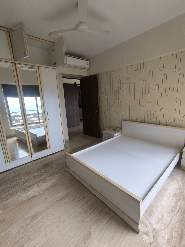 Room, imperial-heights-goregaon-west 3.5 Bedroom 1300 Sq.Ft. Apartment In Goregaon West Mumbai 9135480