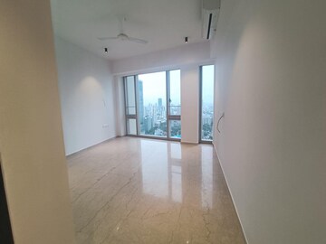 2 BHK Apartment For Rent in Lodha World One, Worli