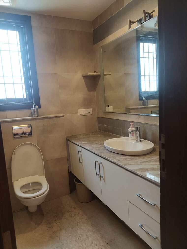 Kitchen, greater kailash ii 3 Bedroom 250 Sq.Yd. Builder Floor In Greater Kailash ii Delhi 9135492