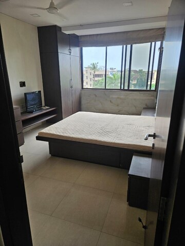 Bedroom in 2 BHK Apartment at Malabar Apartments, Malabar Hill – for Rent