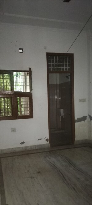 Room in 1 BHK Builder Floor at Pi I And Ii Greater Noida – for Sale