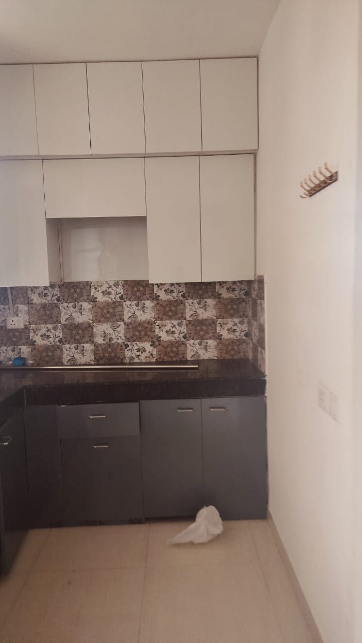 Kitchen, signature-global-proxima-phase-2 2 Bedroom 685 Sq.Ft. Apartment In Sector 89 Gurgaon 9135552