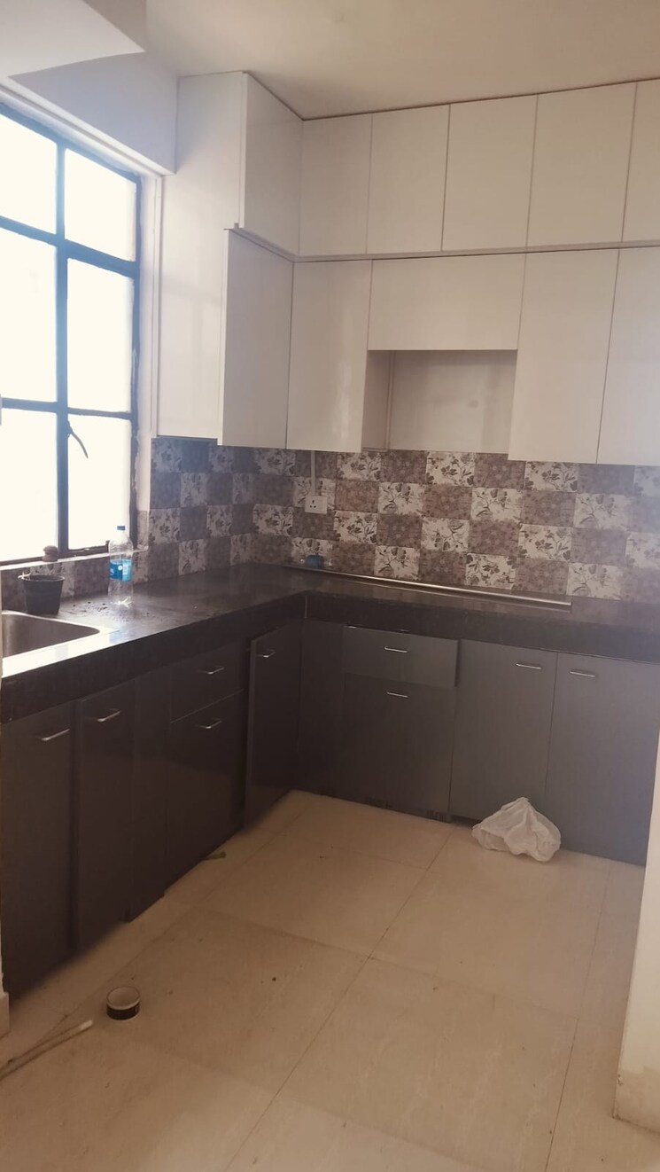 Kitchen, signature-global-proxima-phase-2 2 Bedroom 685 Sq.Ft. Apartment In Sector 89 Gurgaon 9135552