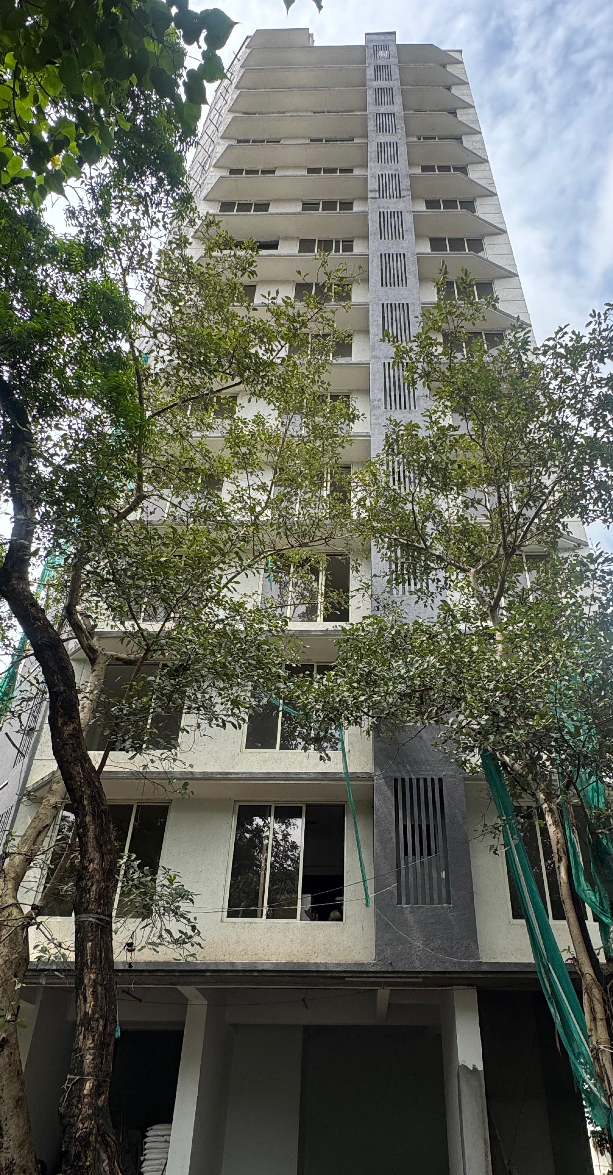 2 BHK Apartment For Sale in Crystal Pride