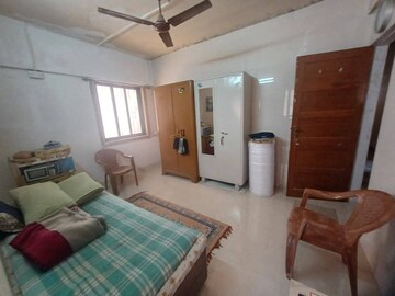 Room in 2 BHK Apartment at Santacruz West – for Sale