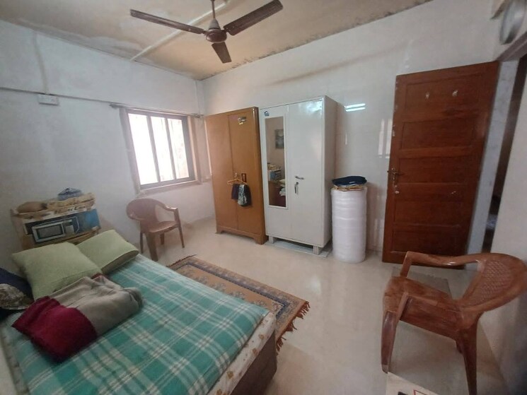 Room, santacruz west 2 Bedroom 825 Sq.Ft. Apartment In Santacruz West Mumbai 9135573
