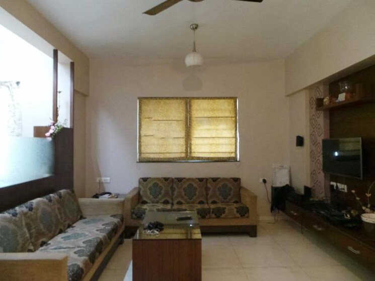 Living Room, prakriti-society 2 Bedroom 950 Sq.Ft. Apartment In Baner Pune 9134696