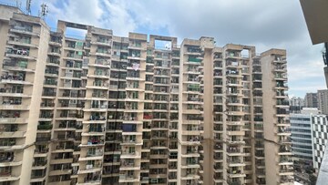 3 BHK Apartment For Sale in Gaur City 2 - 16th Avenue, Sector 16c Greater Noida