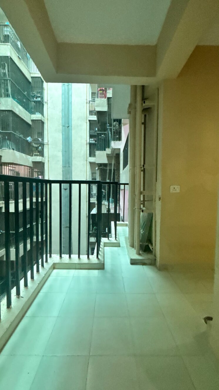 Balcony, gaur-city-2-16th-avenue 3 Bedroom 873 Sq.Ft. Apartment In Sector 16c Greater Noida Greater Noida 9135599