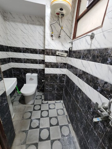 Attached Bathroom in 2 BHK Builder Floor at Chattarpur – for Rent
