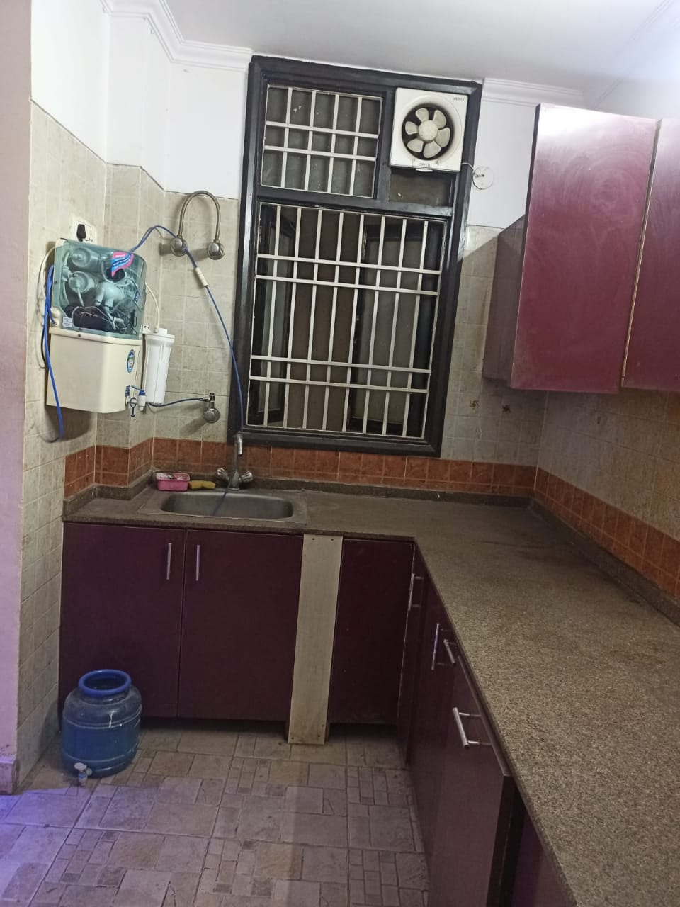 2 BHK Builder Floor For Rent in Chhatarpur 