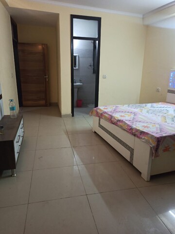 Bedroom in 2 BHK Builder Floor at Chattarpur – for Rent