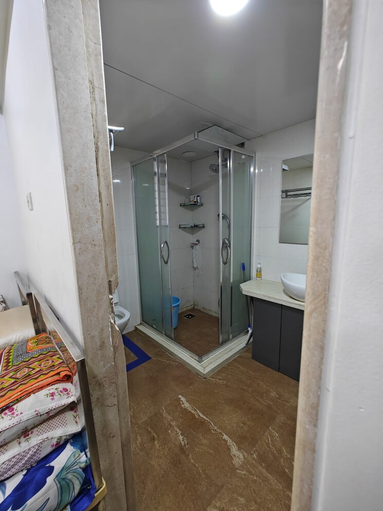 Bathroom, orchid-towers 2 Bedroom 912 Sq.Ft. Apartment In Andheri West Mumbai 9135643