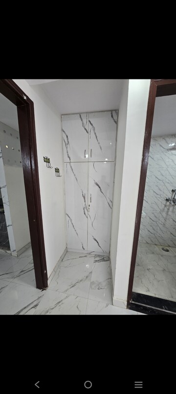 Bathroom in 1 BHK Builder Floor at Saket – for Rent