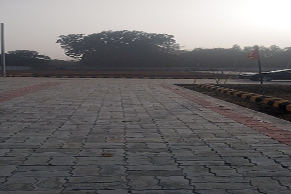 Plot For Sale in Raebareli Road