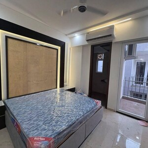 Bedroom in 2.5 BHK Builder Floor at Smart World Gems, Sector 89 – for Sale