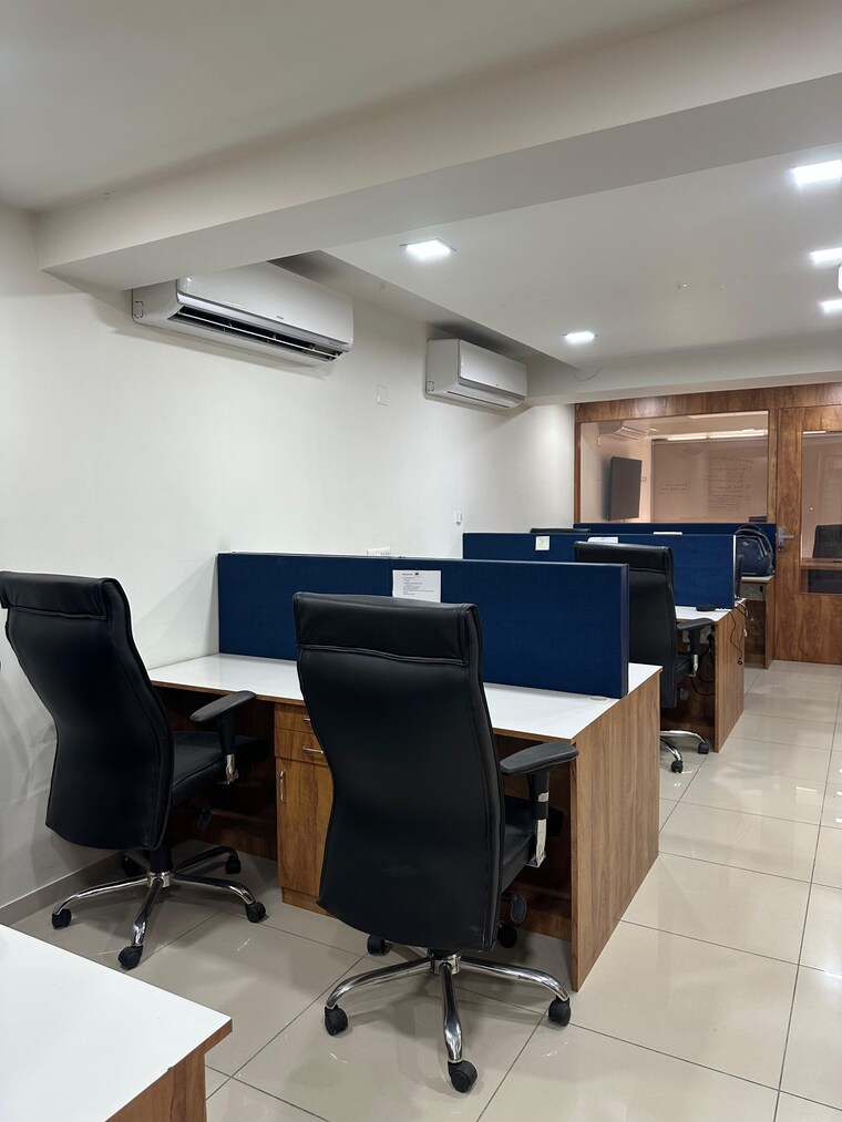 Team Area, shilp-epitome Commercial Office Space 1308 Sq.Ft. In Bodakdev Ahmedabad 9135672