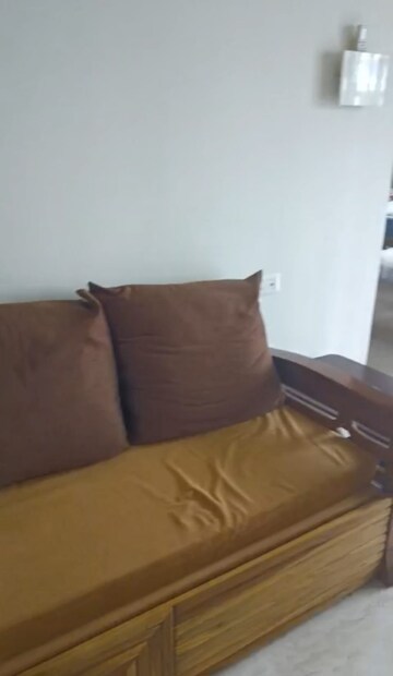 Bedroom in 2 BHK Apartment at Best Complex Andheri West, Andheri West – for Rent
