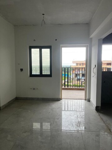 Room in 3 BHK Apartment at DNB Jumeirah Towers, Mokila – for Sale