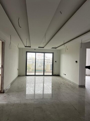 Room in 3 BHK Apartment at DNB Jumeirah Towers, Mokila – for Sale