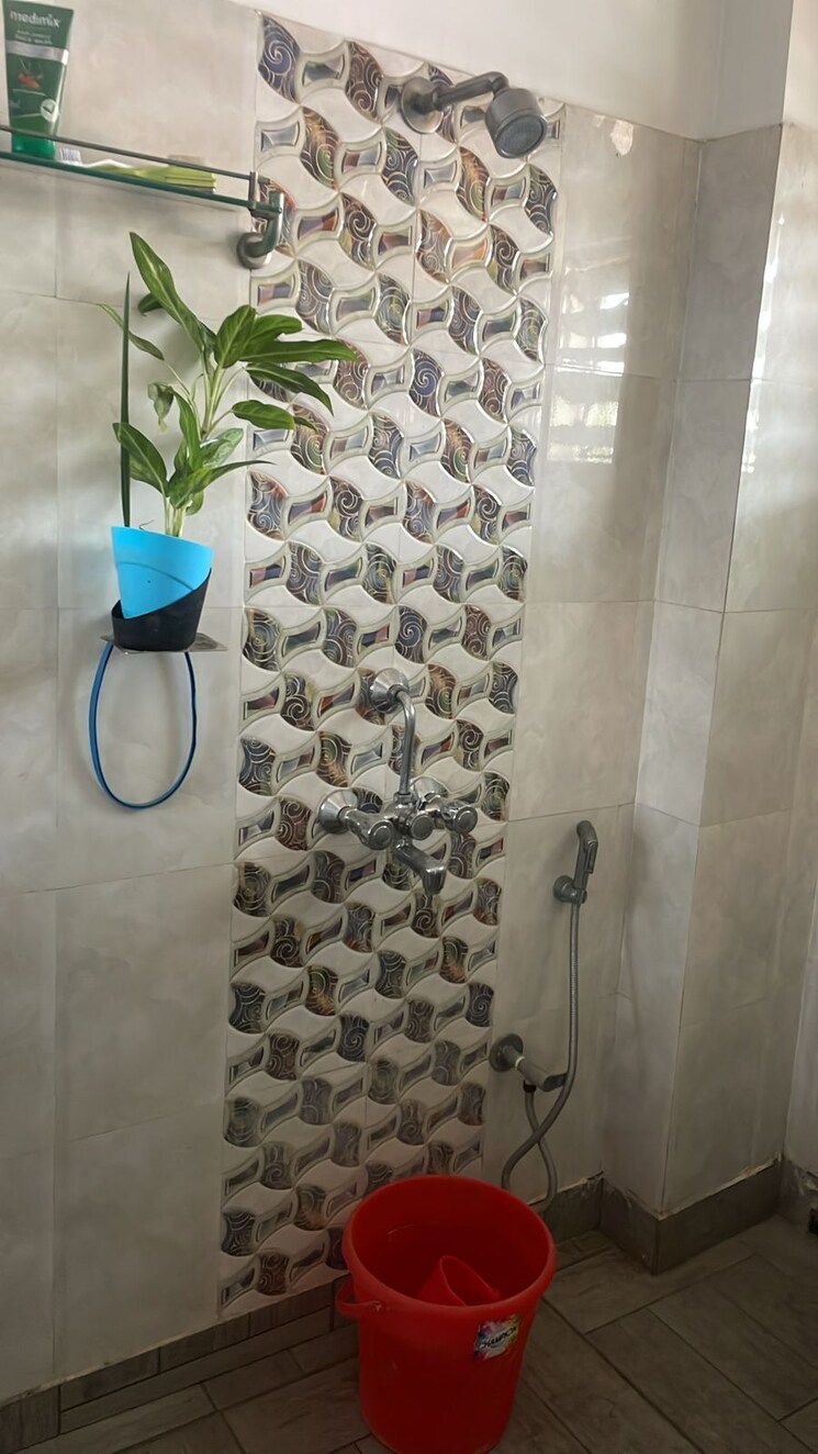 Bathroom, behala chowrasta 3 Bedroom 1400 Sq.Ft. Builder Floor In Behala Chowrasta Kolkata 9135694