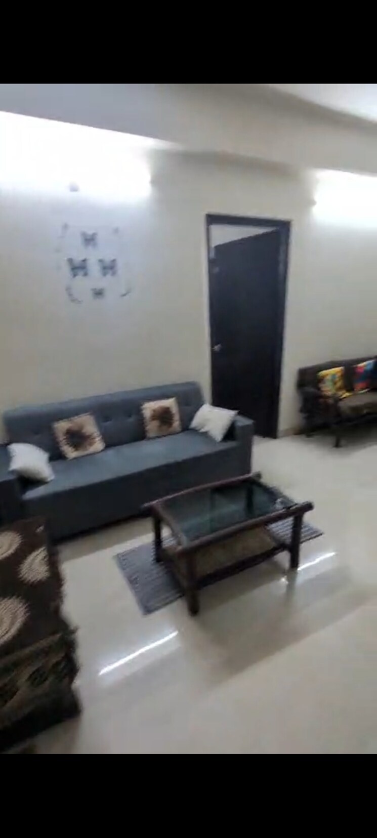 Living Room, signature-the-serenas 1.5 Bedroom 511 Sq.Ft. Apartment In Sohna Sector 36 Gurgaon 9135716