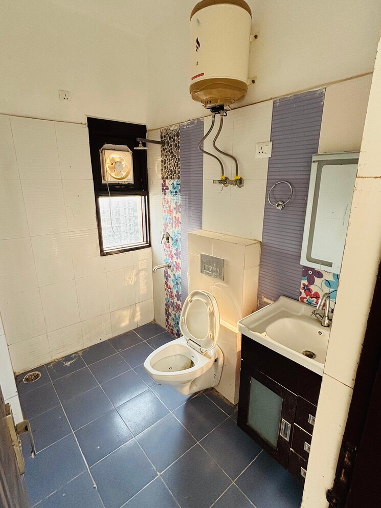 Bathroom, eta ii greater noida 3 Bedroom 1250 Sq.Ft. Apartment In Eta Ii Greater Noida Greater Noida 9135707
