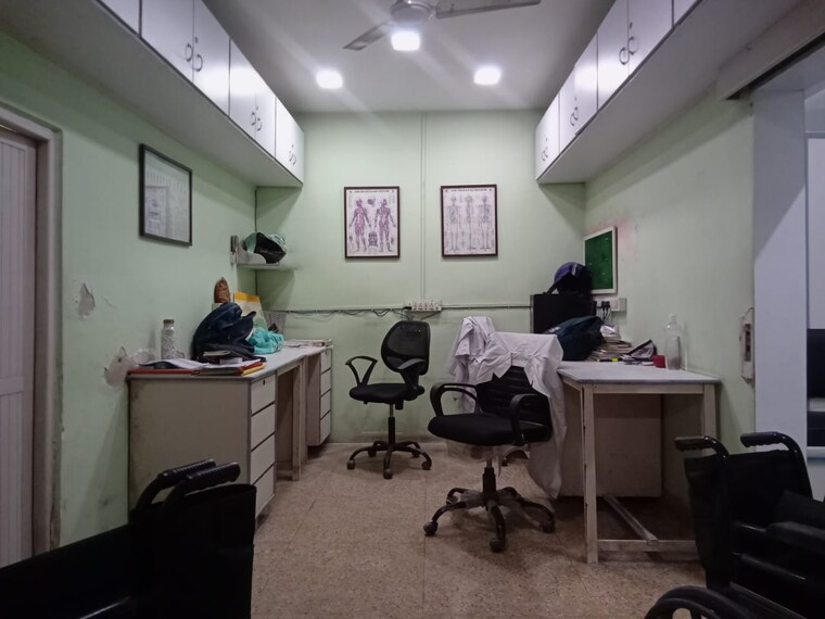 Team Area, new alipore Commercial Office Space 2100 Sq.Ft. In New Alipore Kolkata 9133401