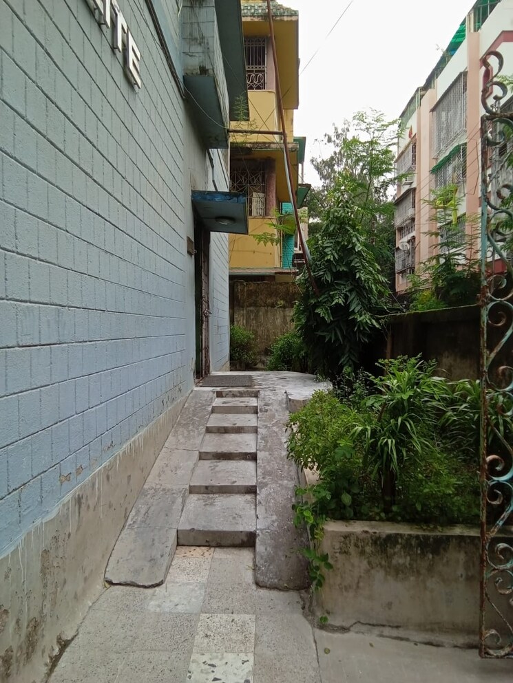 Balcony, new alipore Commercial Office Space 2100 Sq.Ft. In New Alipore Kolkata 9133401