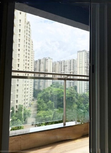 Swimming Pool in 2 BHK Apartment at LnT Veridian, Powai – for Rent