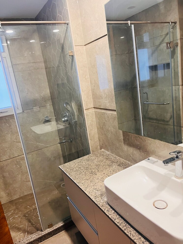 Bathroom, saket 4 Bedroom 3600 Sq.Ft. Builder Floor In Saket Delhi 9135752