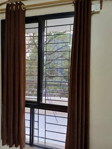 Room in 1 BHK Apartment at Silver Woods Wakad, Wakad – for Rent