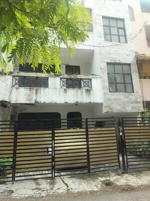 6+ BHK Independent House For Sale in RWA Apartments Sector 12, Sector 12