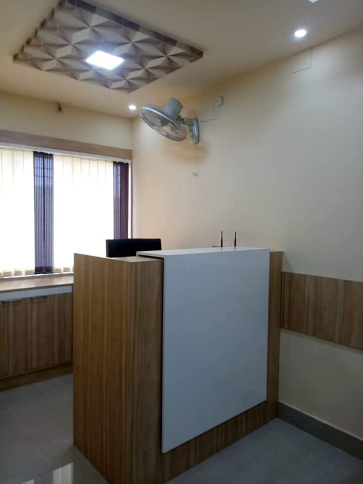 Room, ho chi minh sarani Commercial Office Space 930 Sq.Ft. In Ho Chi Minh Sarani Kolkata 9135787