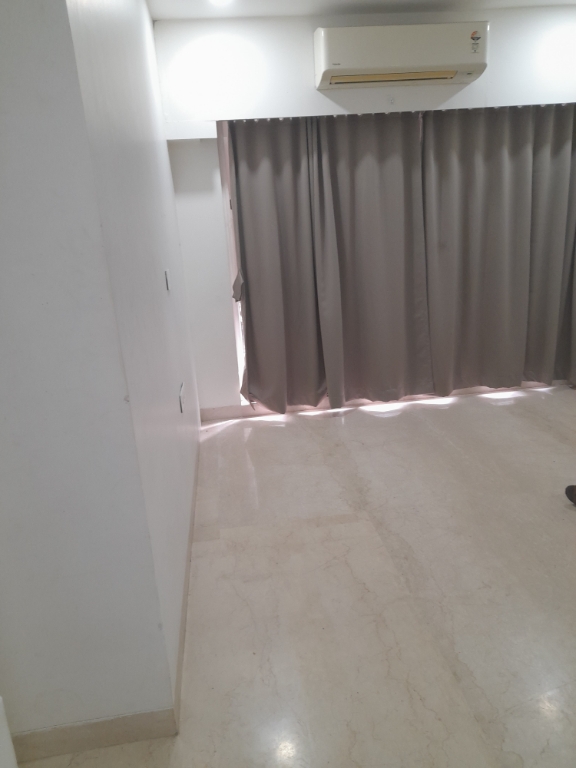 2 BHK Apartment For Rent in Omkar Meridia