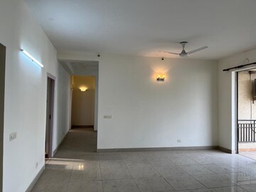 3 BHK Builder Floor For Sale in BPTP Amstoria, Sector 102