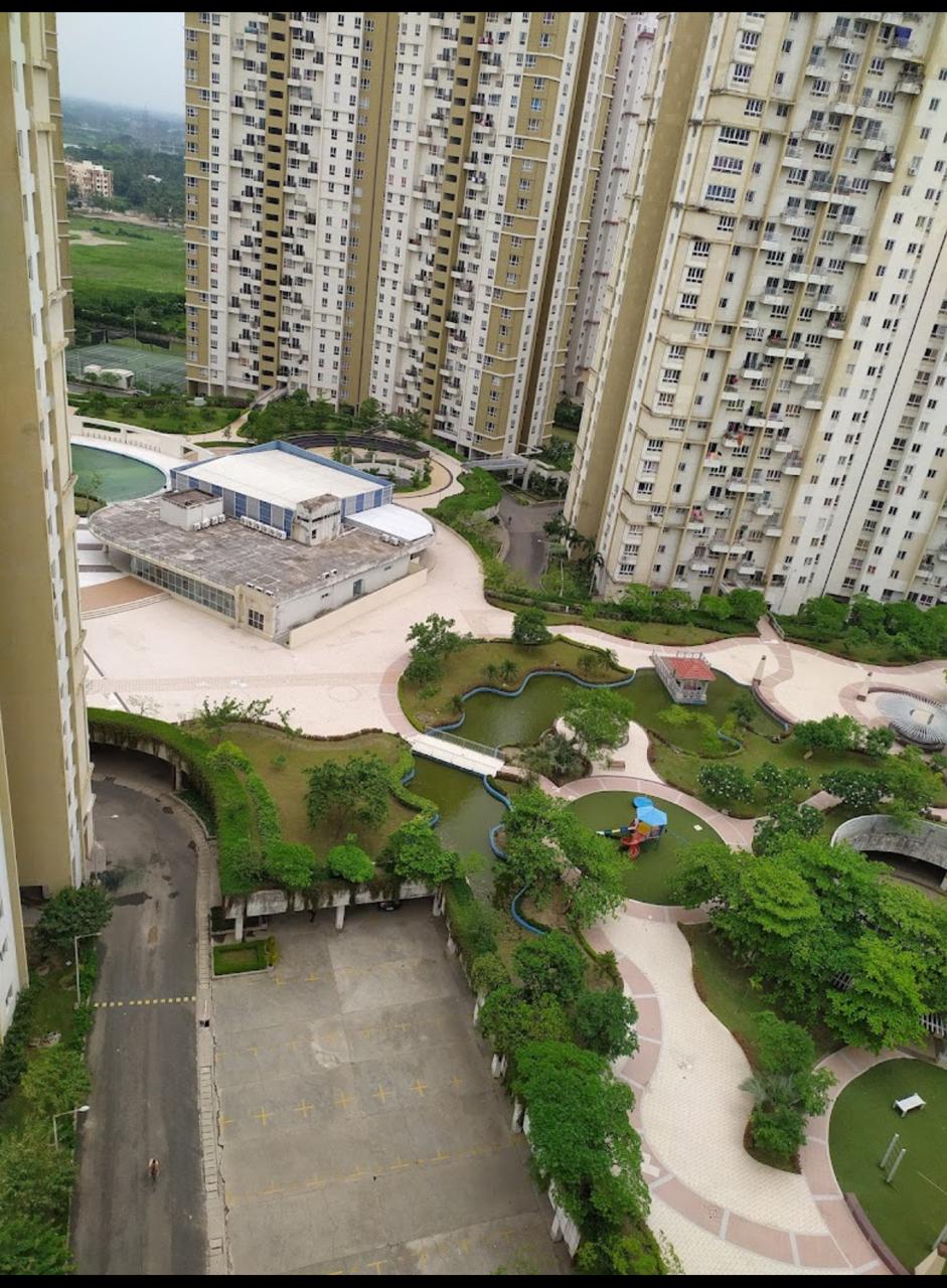 3.5 BHK + Extra Room 1955 Sq.Ft. Apartment in Elita Garden Vista