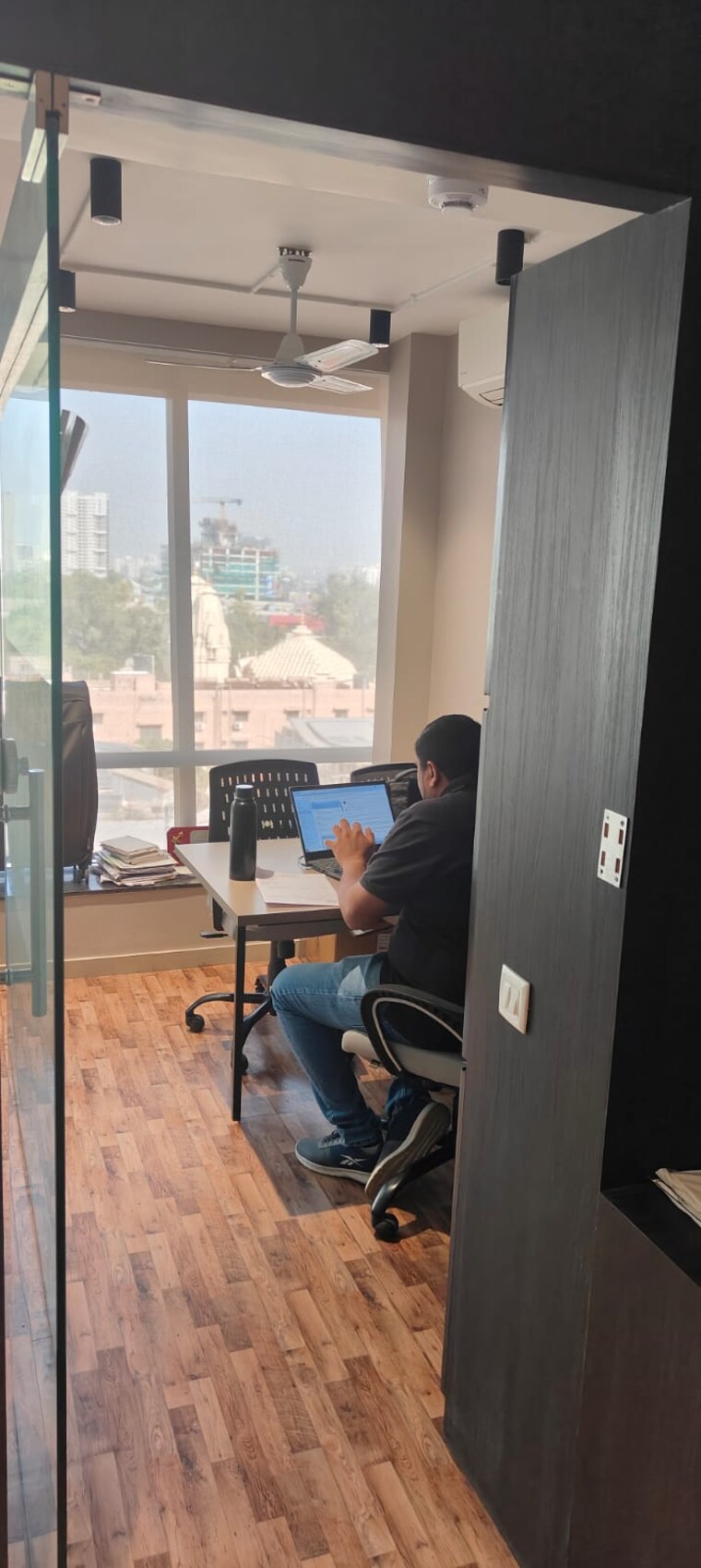 Team Area, shivalik-shilp Commercial Office Space 1058 Sq.Ft. In Sanidhya Ahmedabad 9135858