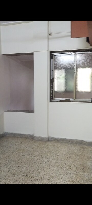 Room in  Office Space at Kamgar Nagar CHS Kurla East, Kurla East – for Rent