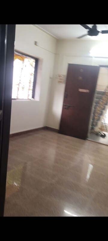 Room in  Office Space at Kamgar Nagar CHS Kurla East, Kurla East – for Rent