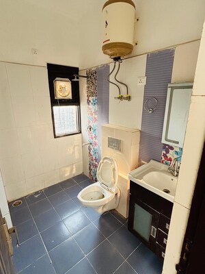Team Area in 2 BHK Apartment at Migsun Twiinz, Eta Ii Greater Noida – for Sale
