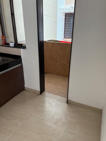 Room in 2 BHK Apartment at Kadamba Plateau – for Rent