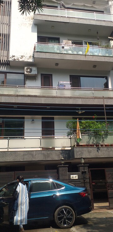 3 BHK Builder Floor – Exterior View View at Veera Safdarjung Enclave, Safdarjung Enclave - for Rent