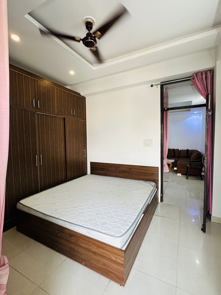 Bedroom, shree-ram-apartment-4 3 Bedroom 1500 Sq.Ft. Apartment In Wazirabad Gurgaon 9136041