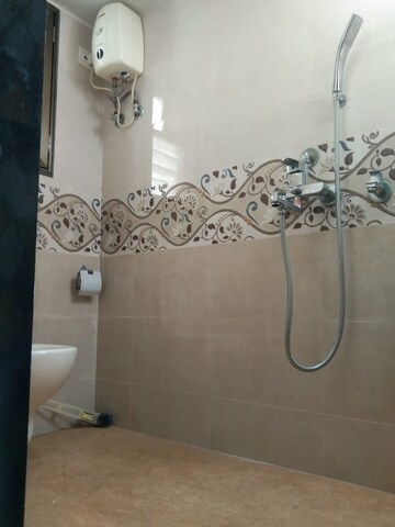 Bathroom in 3 BHK Apartment at Tilak Nagar – for Rent