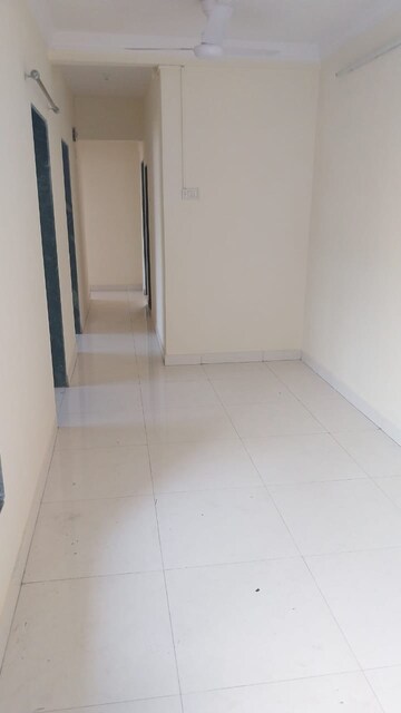 Room in 3 BHK Apartment at Tilak Nagar – for Rent