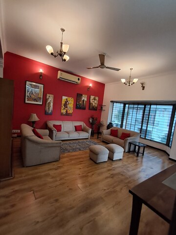 Room in 3.5 BHK Builder Floor at Hsr Layout – for Rent