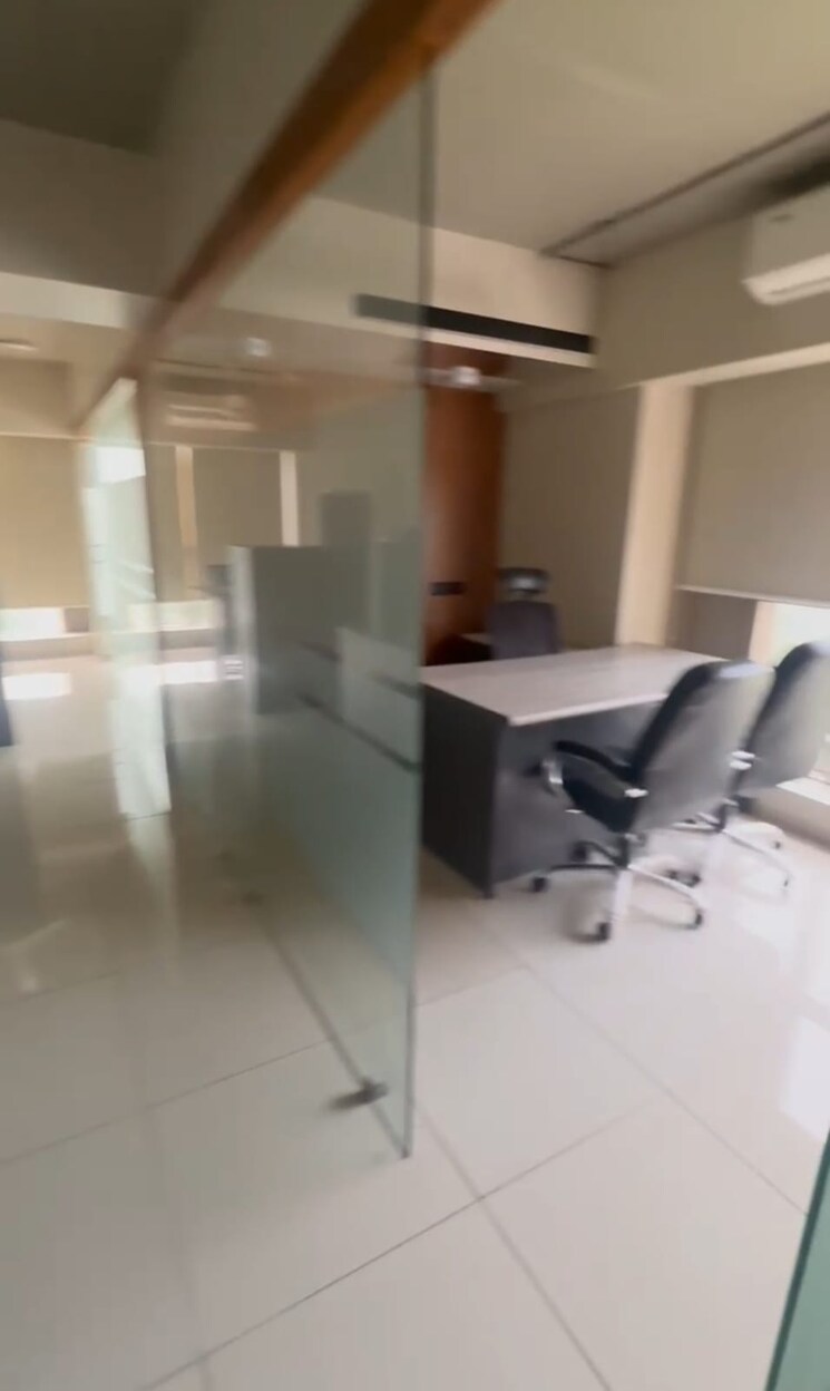 Team Area, shilp-epitome Commercial Office Space 1400 Sq.Ft. In Bodakdev Ahmedabad 9136361
